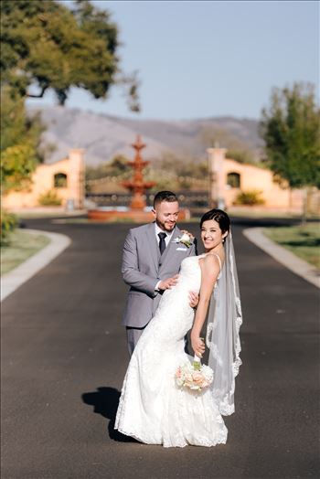Arroyo Grande California Country Chic and Elegant wedding by Mirror's Edge Photography, San Luis Obispo County Wedding Photographer.  Bride and Groom at A&C Ranch.