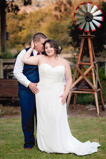 Mirror's Edge Photography captures Madison and Stephen's Wedding at Case de Alvarez in Arroyo Grande, California. Bride and Groom country romance