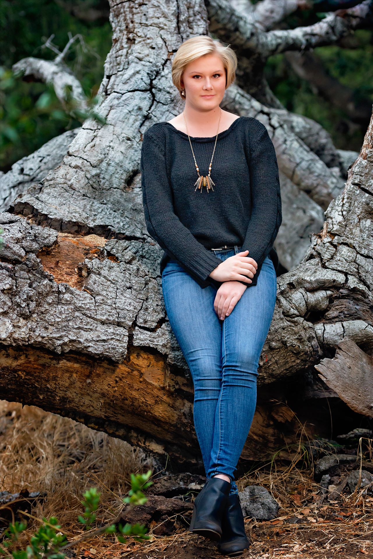 Ariel Ingram Senior Portraits 28 - Senior Portrait Session 2018 at Los Osos Oaks Reserve.  San Luis Obispo and Central Coast Senior Portrait photographer Mirror's Edge Photography. Beautiful senior by Oak tree by Sarah Williams