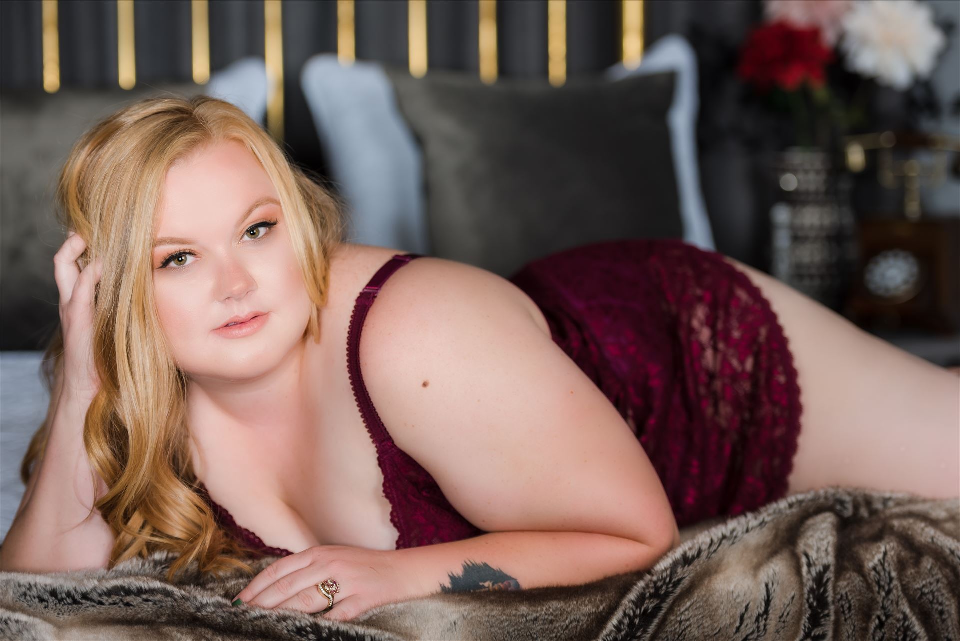 Sample.JPG - Beachfront Boudoir by Mirror's Edge Photography, San Luis Obispo County's Number One Luxury Boudoir Photography Experience.  Promoting body positive movement, empowerment, confidence and self love. Curvy and fabulous by Sarah Williams
