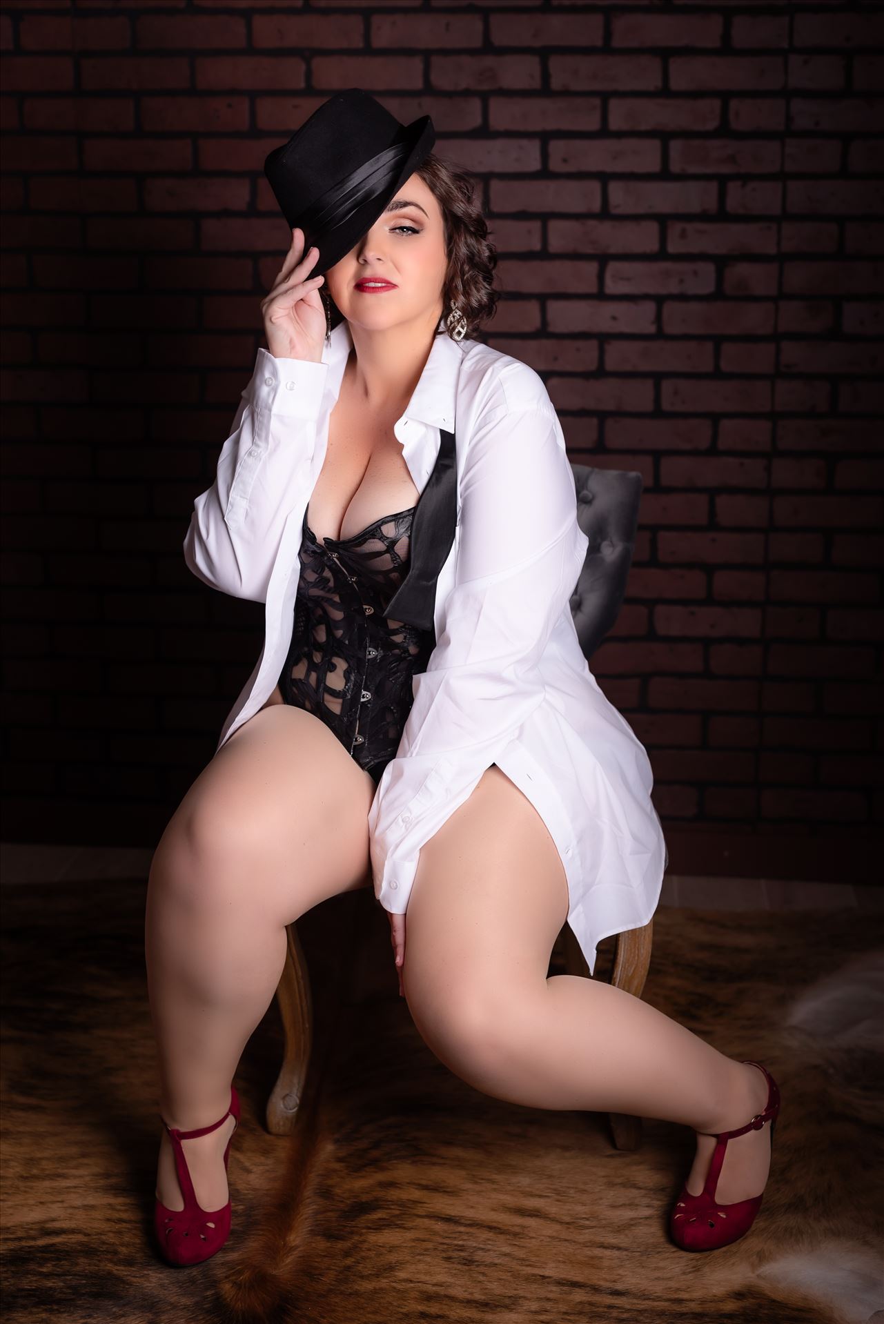 Album-4044.JPG - Beachfront Boudoir by Mirror's Edge Photography is a Boutique Luxury Boudoir Photography Studio located just blocks from the beach in Oceano, California. My mission is to show as many women as possible how beautiful they truly are! by Sarah Williams