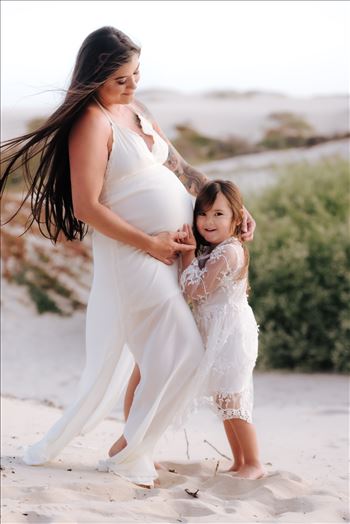 Sarah Williams of Mirror's Edge Photography, a San Luis Obispo County Wedding, Luxury Boudoir and Maternity Photographer captures Ali Marie and Cody's Maternity Session in Pismo Beach. Mom and daughter