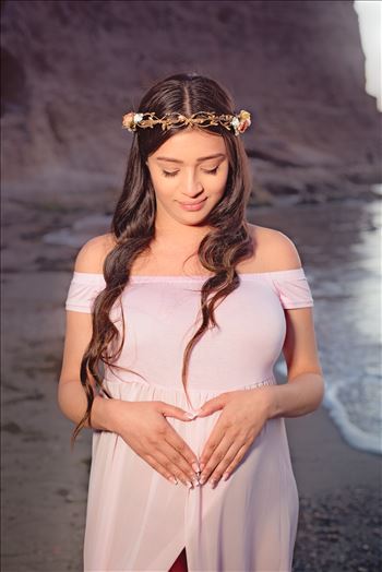 Maternity Photography session at Spooner's Cove at Montana de Oro in Los Osos California.  Beach Maternity Session. Beautiful new mother