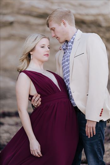 San Luis Obispo and Santa Barbara County Wedding and Engagement Photography. Mirror's Edge Photography captures Montana de Oro Engagement Session.  Romantic couple on the beach.