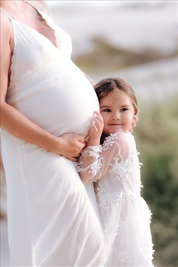 Sarah Williams of Mirror's Edge Photography, a San Luis Obispo County Wedding, Luxury Boudoir and Maternity Photographer captures Ali Marie and Cody's Maternity Session in Pismo Beach.  Mom, daughter and baby bump